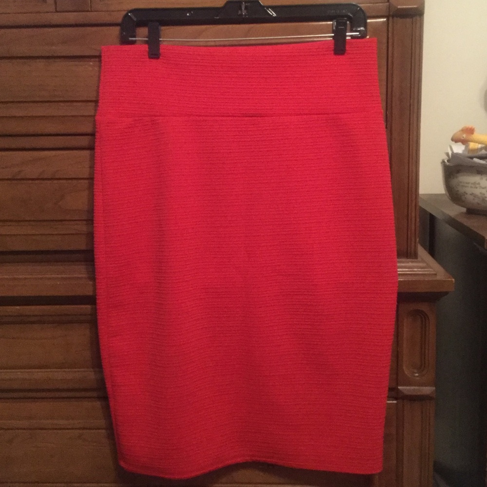 NWOT LuLaRoe Cassie